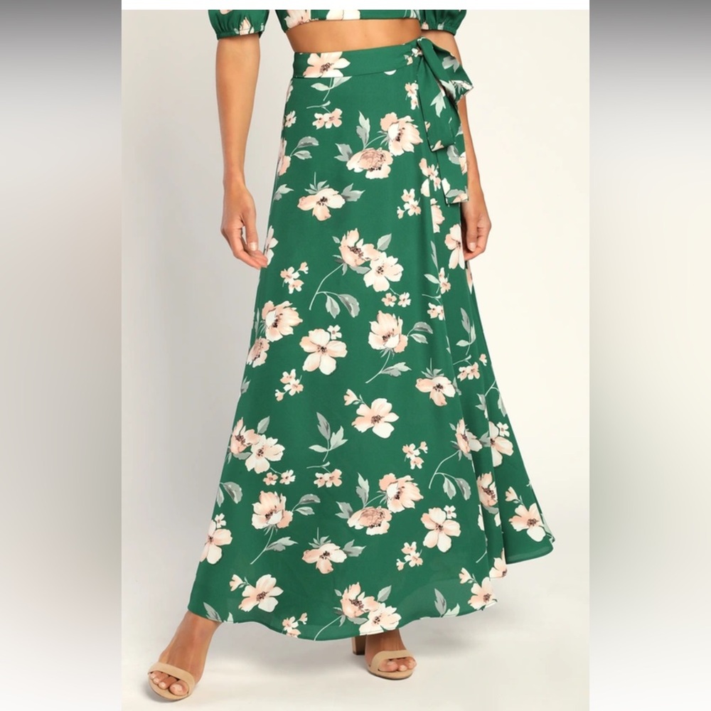 Lulu’s Floral Top and Maxi Skirt Set Size S - Picture 2 of 4